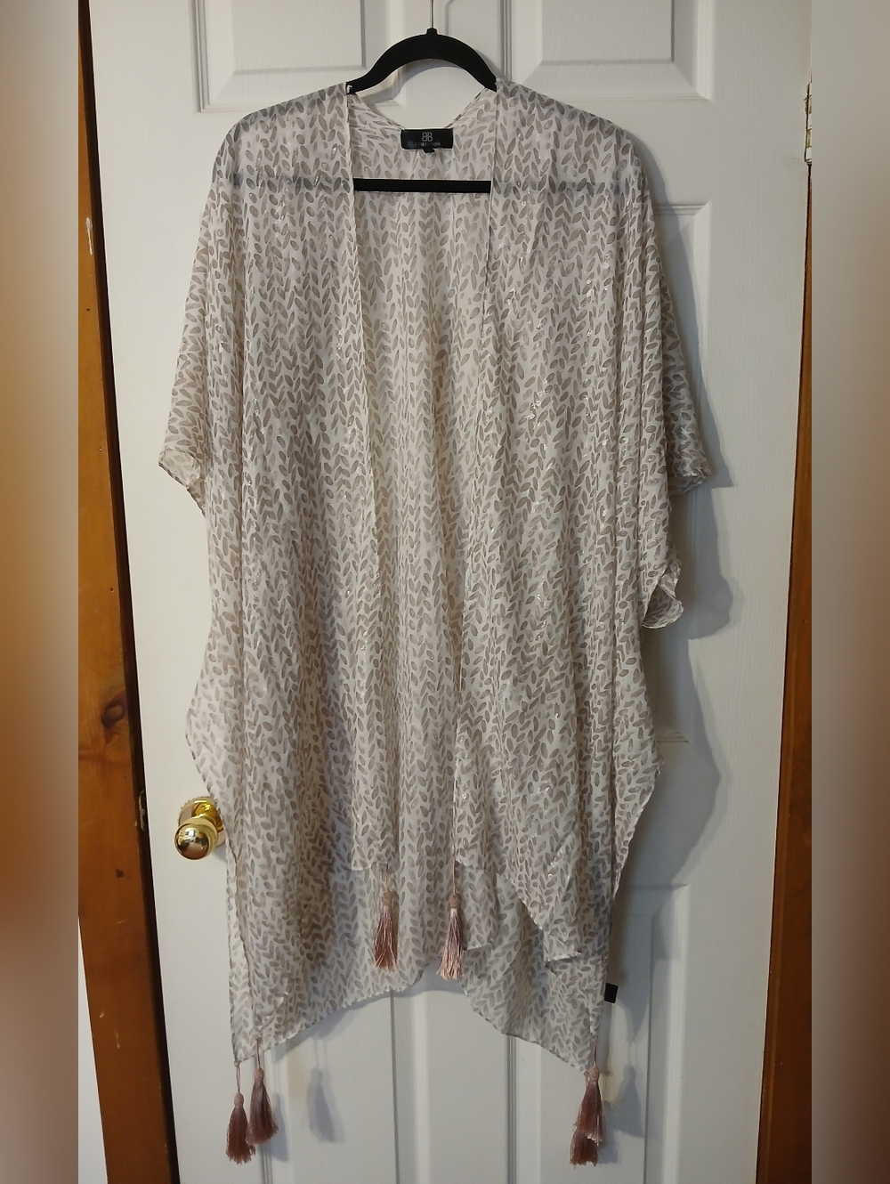 BB Collection Neutral Cream Boho Style Kimono Shawl Rose Gold Tassels Size OS